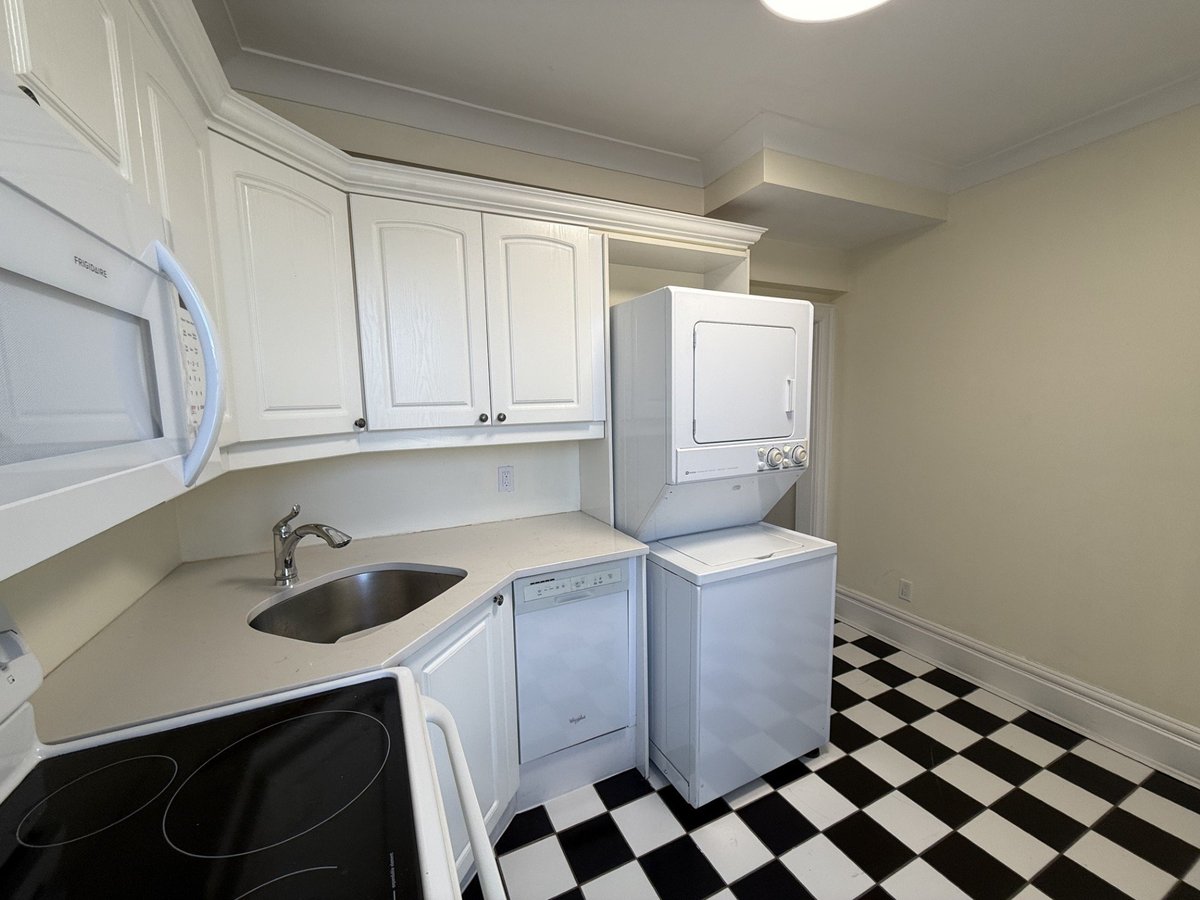 982 Fisher Avenue - Photo 11