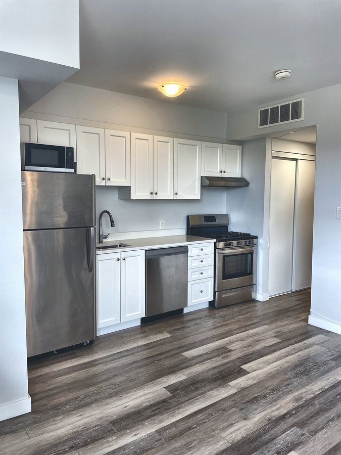 67 Marquette Avenue - Photo 2