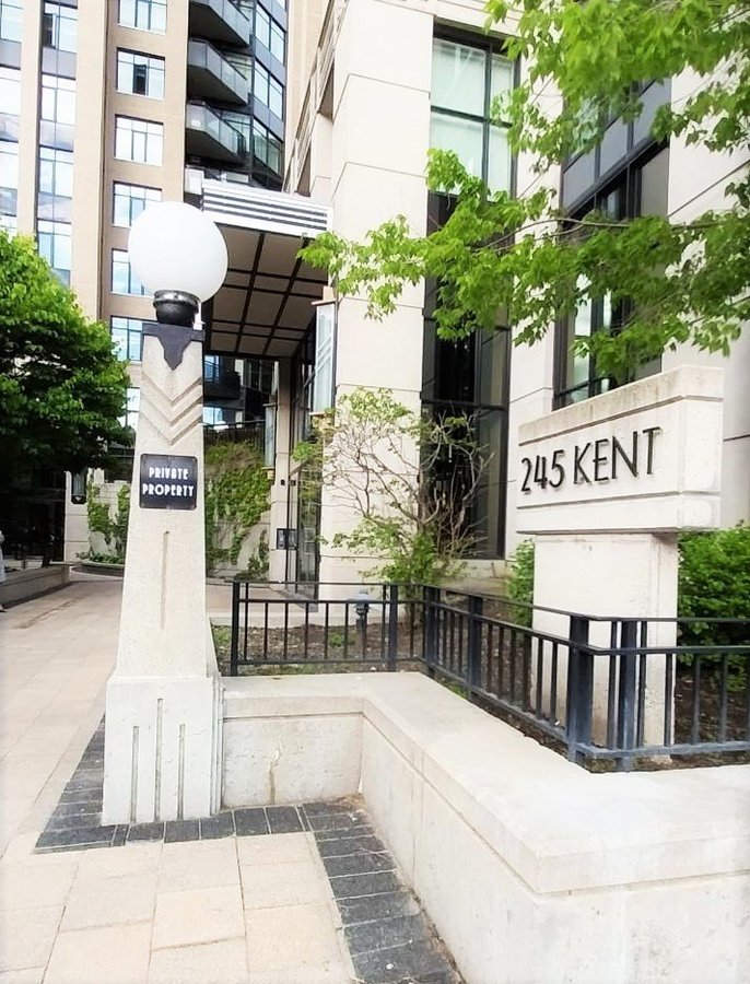 245 Kent Street - Photo 2