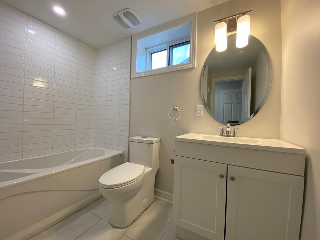 2158 Plesser Street - Photo 2