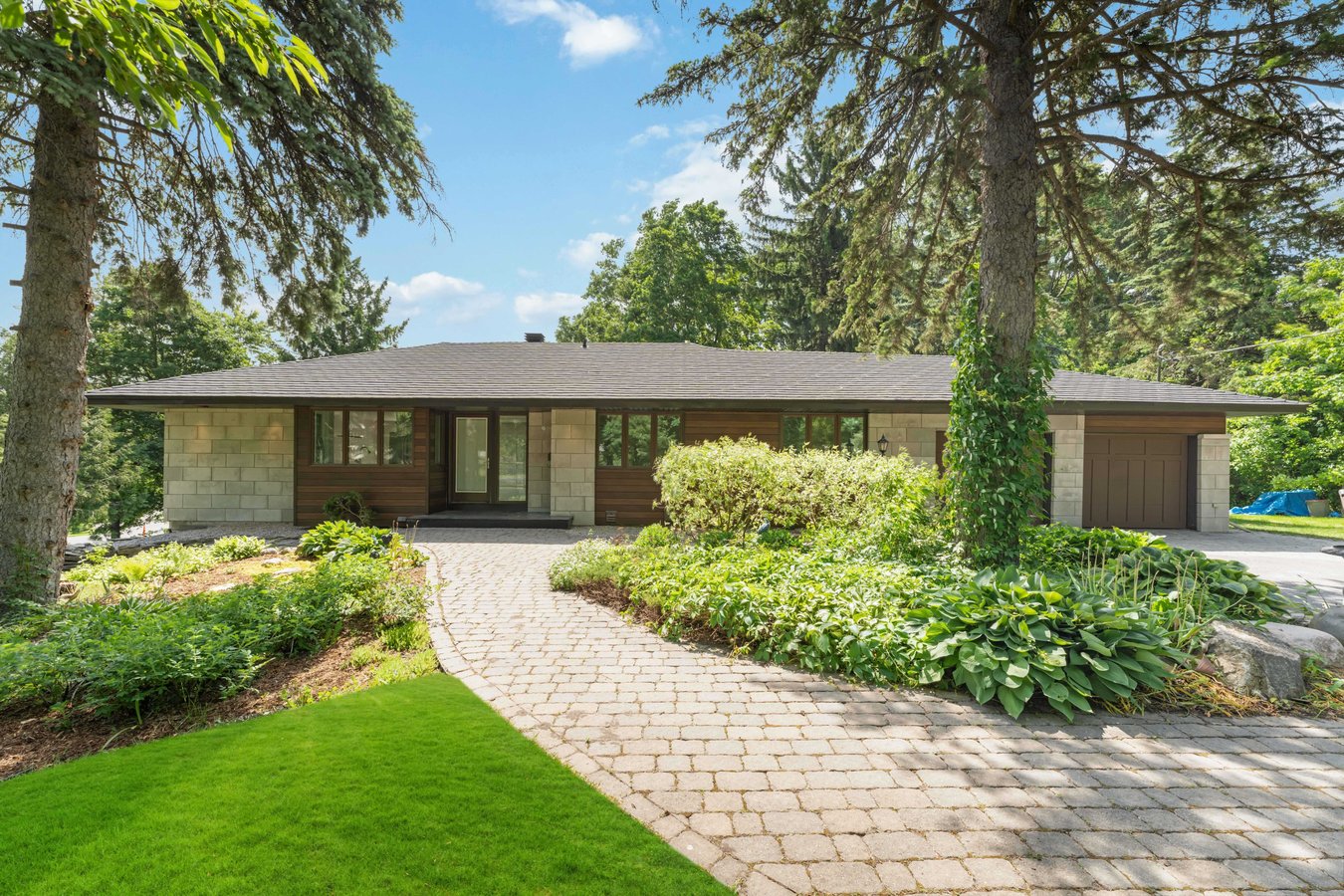 Rentals.ca ) Rothwell Heights Beacon Hill North Ottawa Apartments