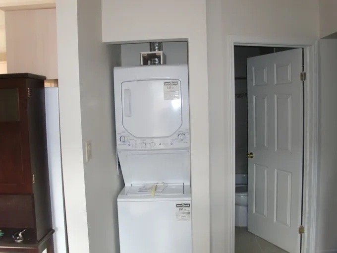 1 Flora Street - Photo 2