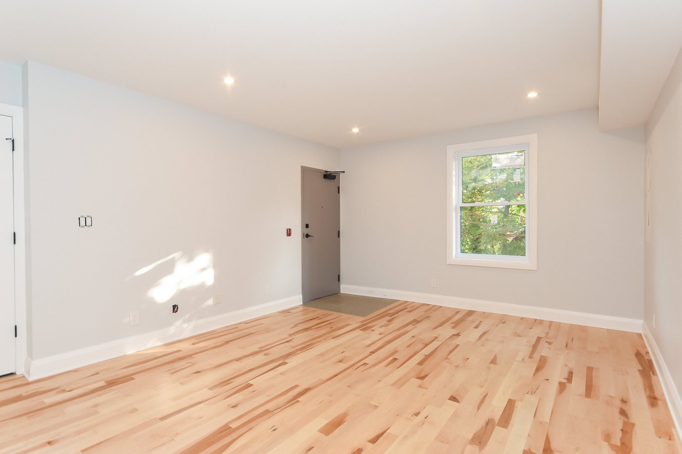 172 Russell Avenue - Photo 4