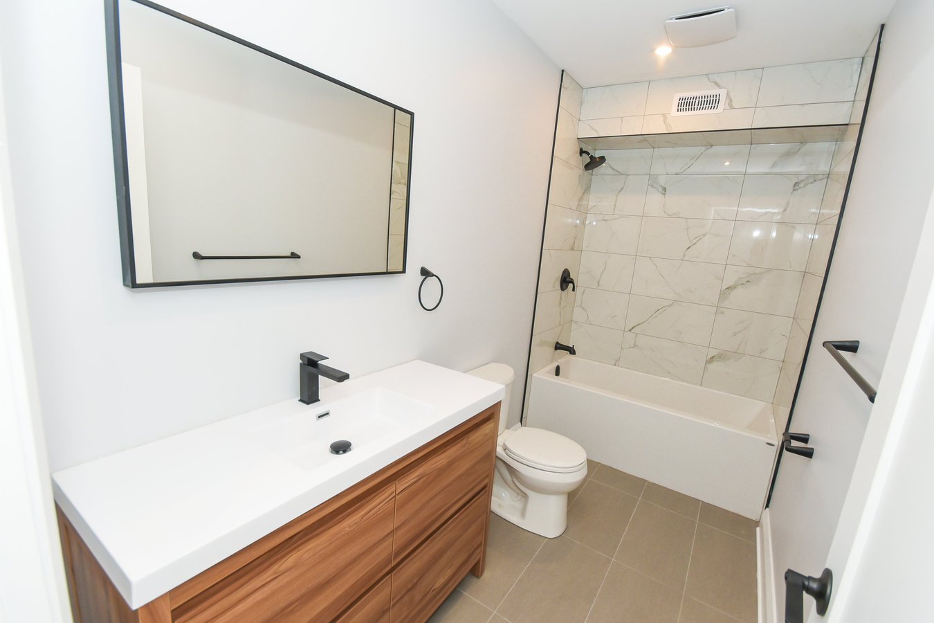 172 Russell Avenue - Photo 5
