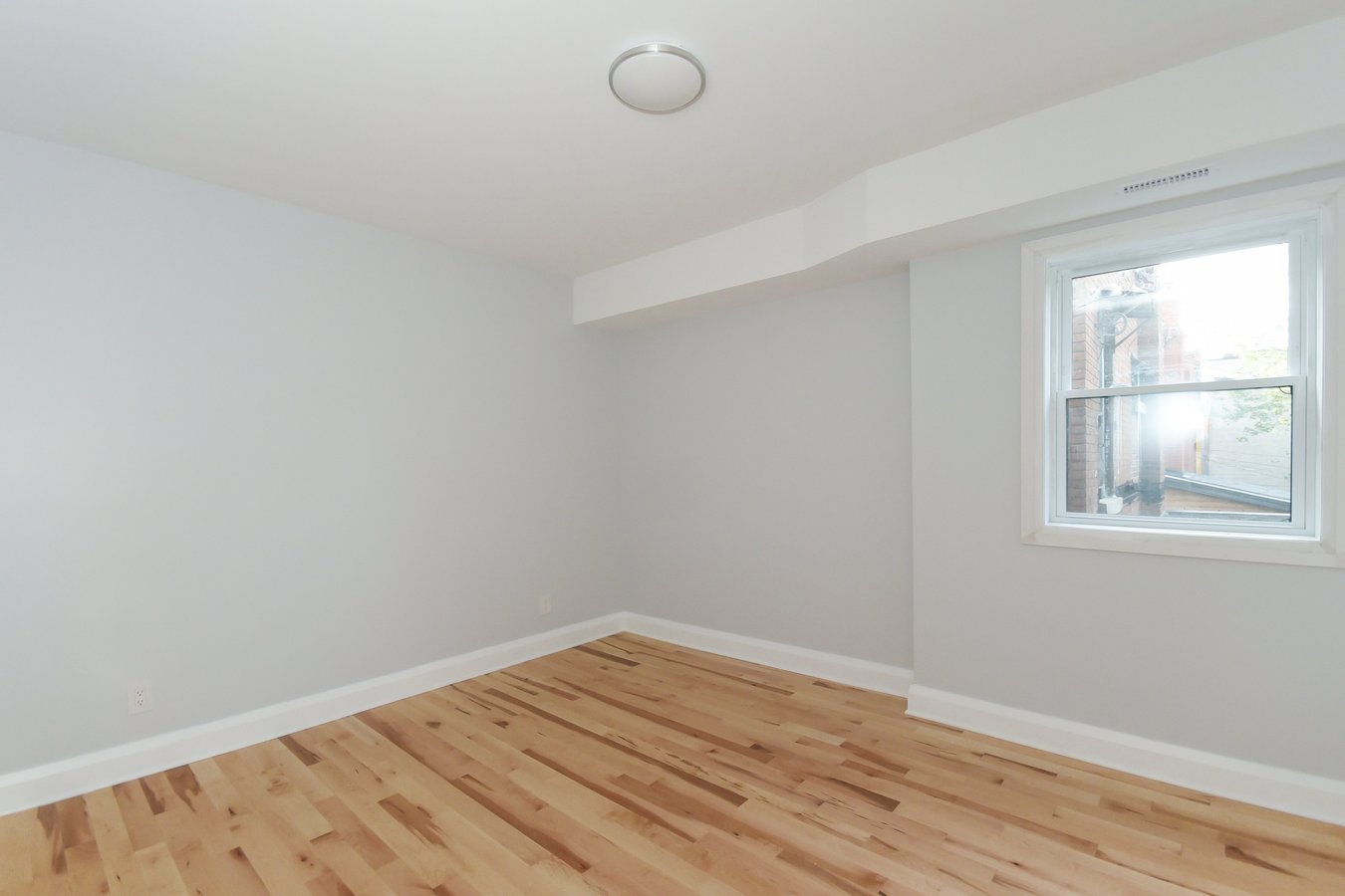 172 Russell Avenue - Photo 8