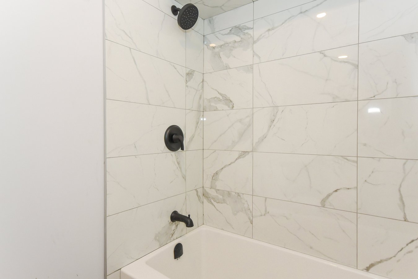 172 Russell Avenue - Photo 13