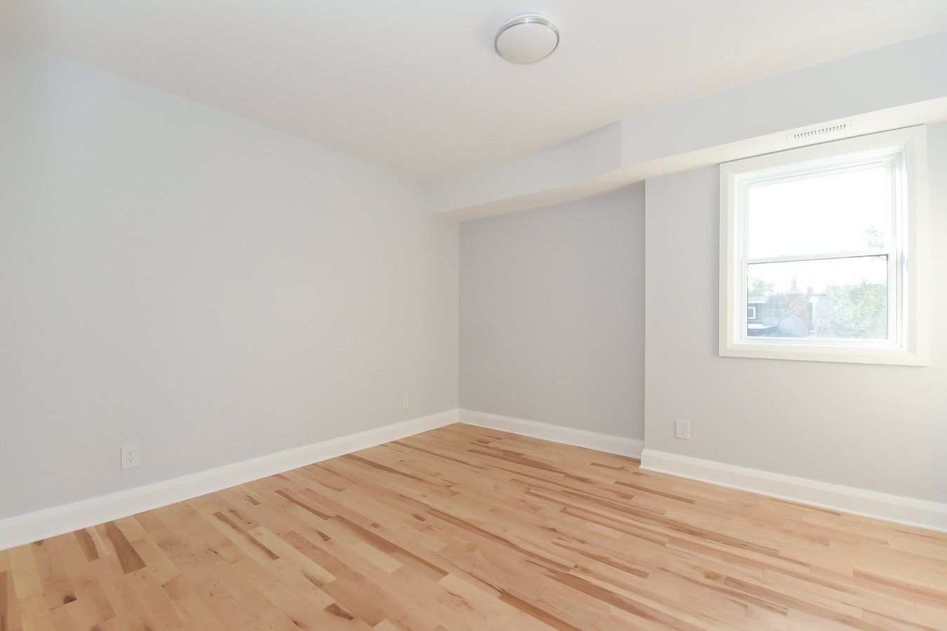 172 Russell Avenue - Photo 18