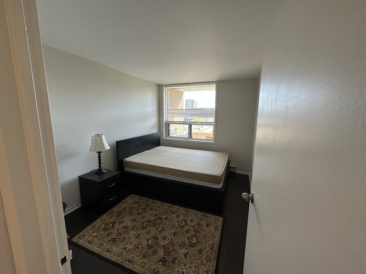 1177 Bélanger Avenue - Photo 6