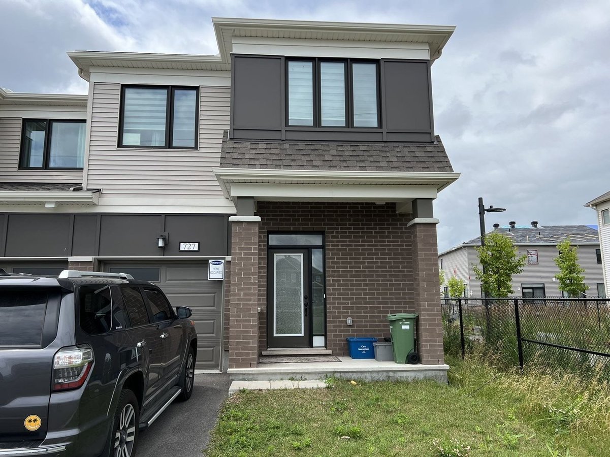 Rentals.ca New Barrhaven Stonebridge Halfmoon Bay Heart’s Desire