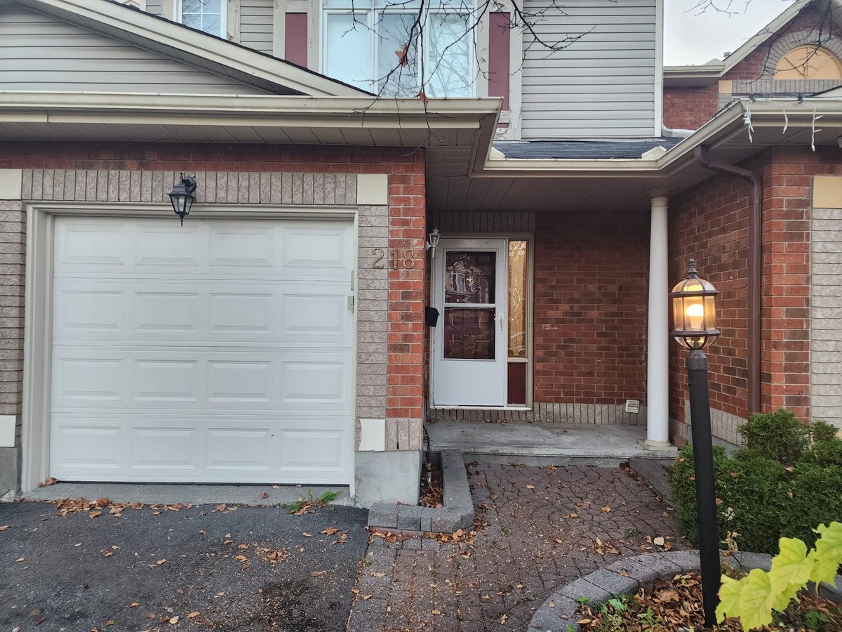 Rentals.ca 128 Beatrice Drive Ottawa ON for Rent