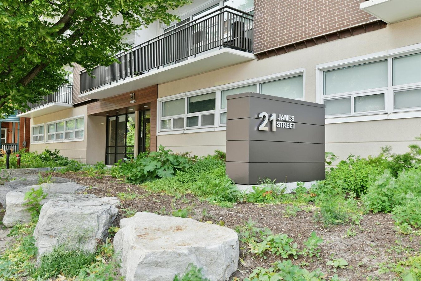 Apartments Condos and Houses for Rent Under 2,000 in Ottawa