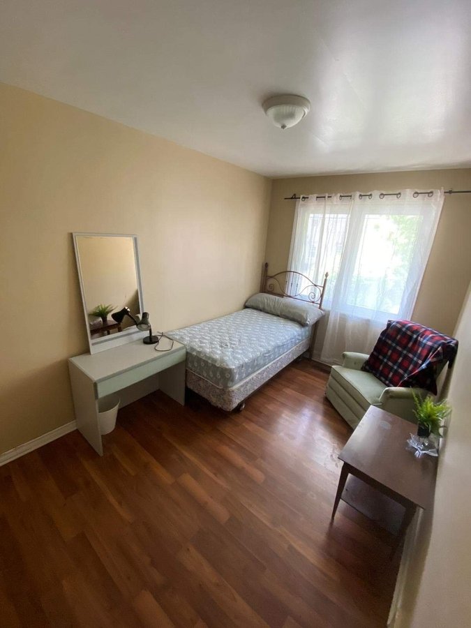 Lyndale Avenue - Photo 8