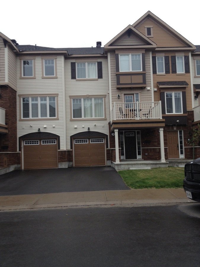 Rentals.ca New Barrhaven Stonebridge Halfmoon Bay Heart’s Desire