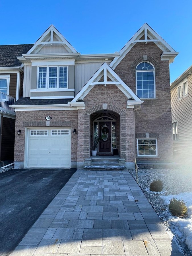 Rentals.ca New Barrhaven Stonebridge Halfmoon Bay Heart’s Desire Ottawa Apartments, Condos