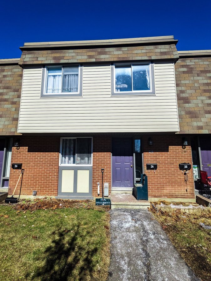 Rentals.ca Ledbury Heron Gate Ridgemont Elmwood Ottawa Apartments