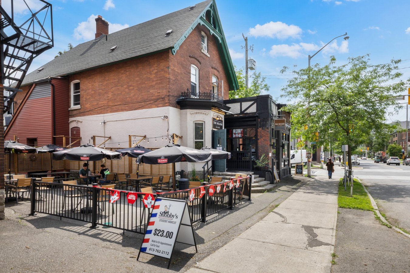244 Laurier Avenue East - Photo 2