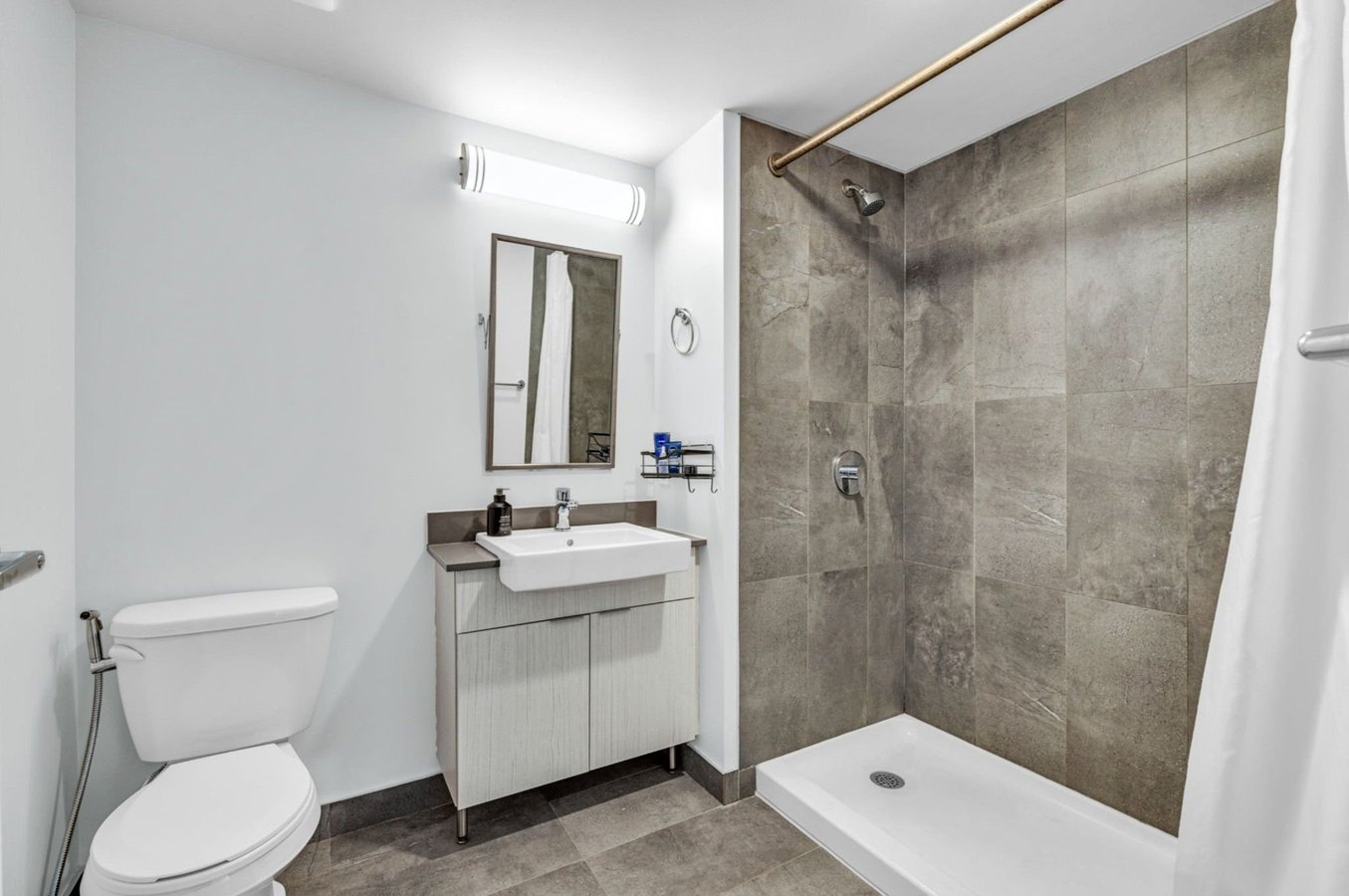 105 Champagne Avenue South - Photo 6