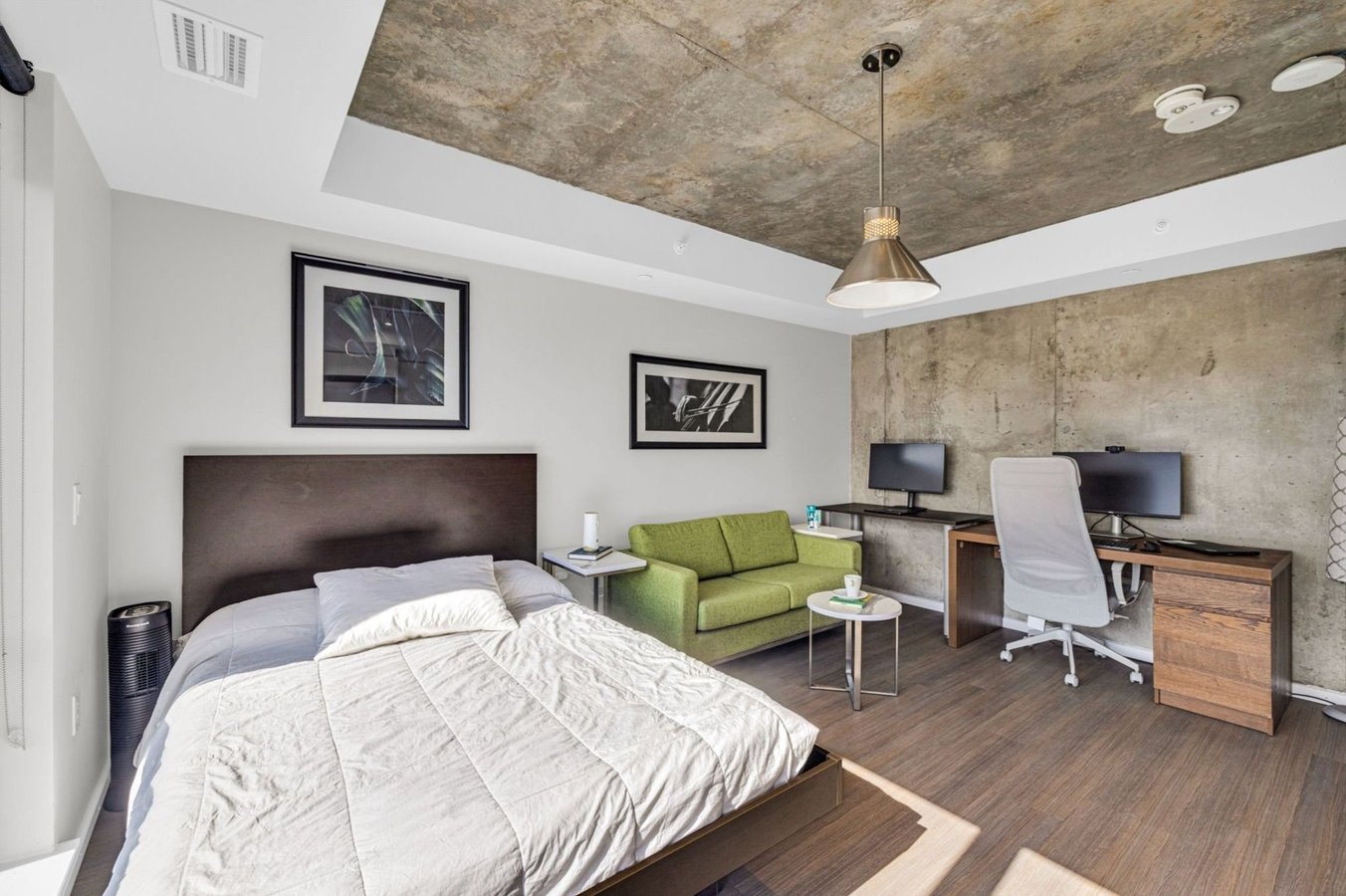105 Champagne Avenue South - Photo 8