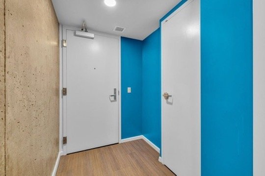 105 Champagne Avenue South - Photo 12