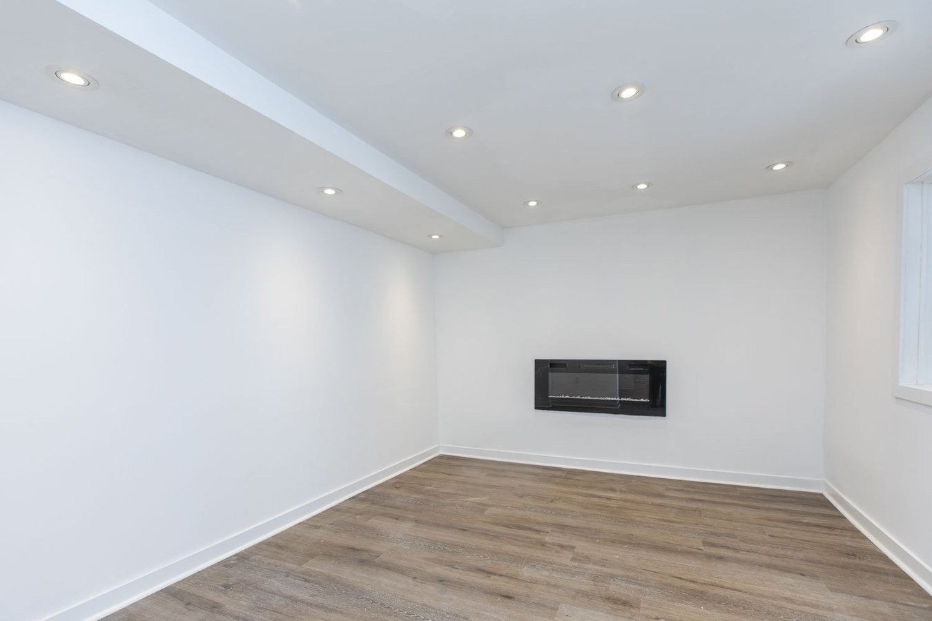 4 Clarey Avenue - Photo 3