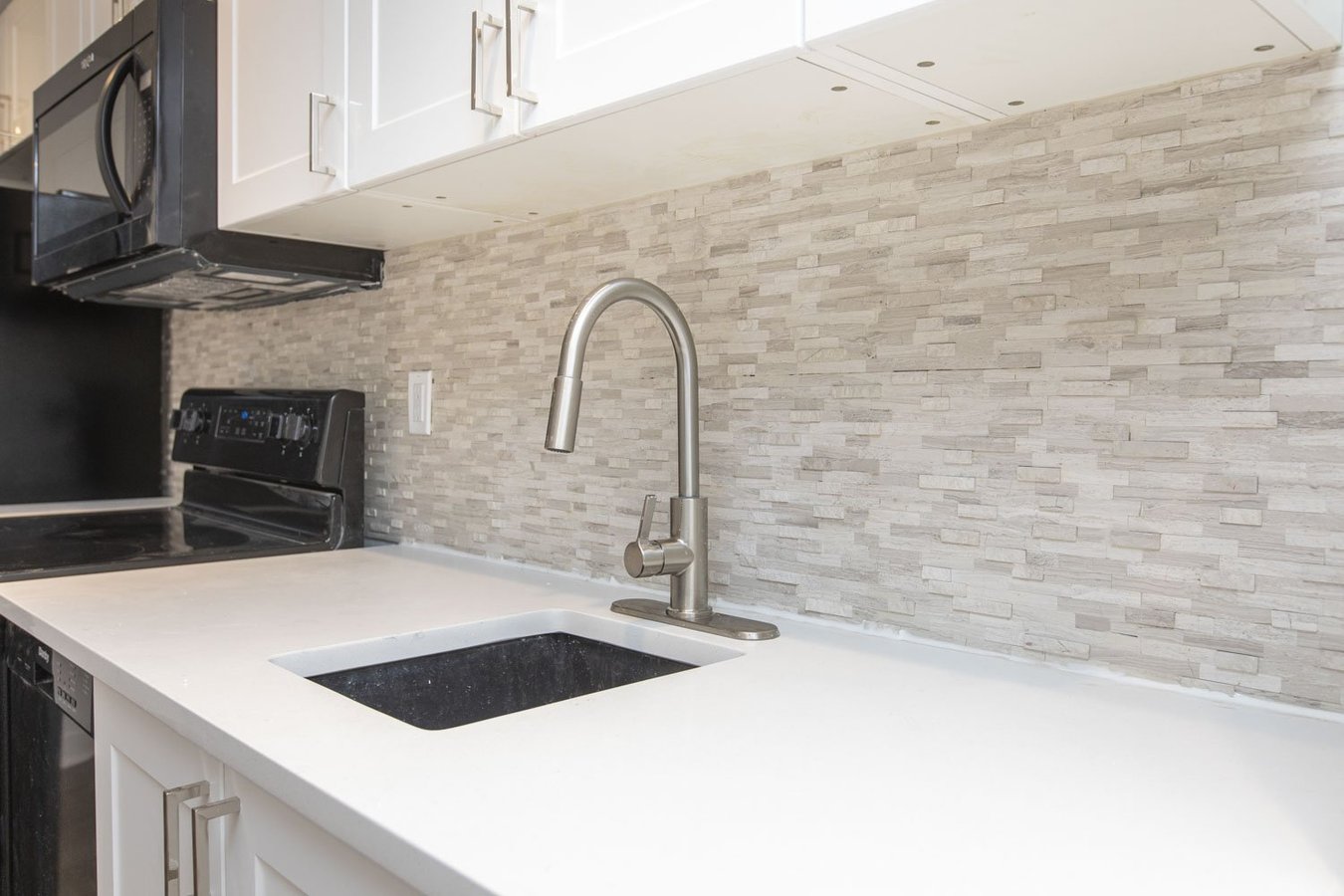 4 Clarey Avenue - Photo 6