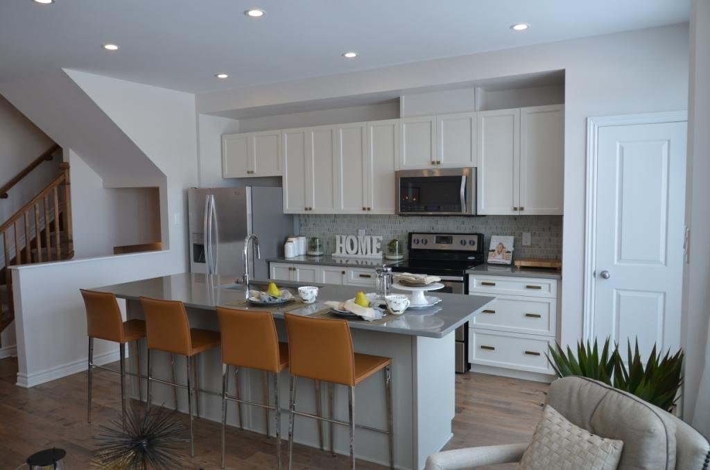 306 Establish Avenue - Photo 2