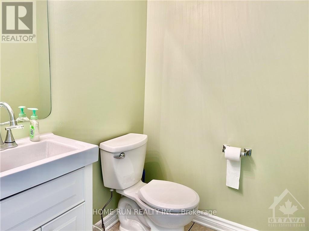 66 LANDOVER CRESCENT - Photo 5