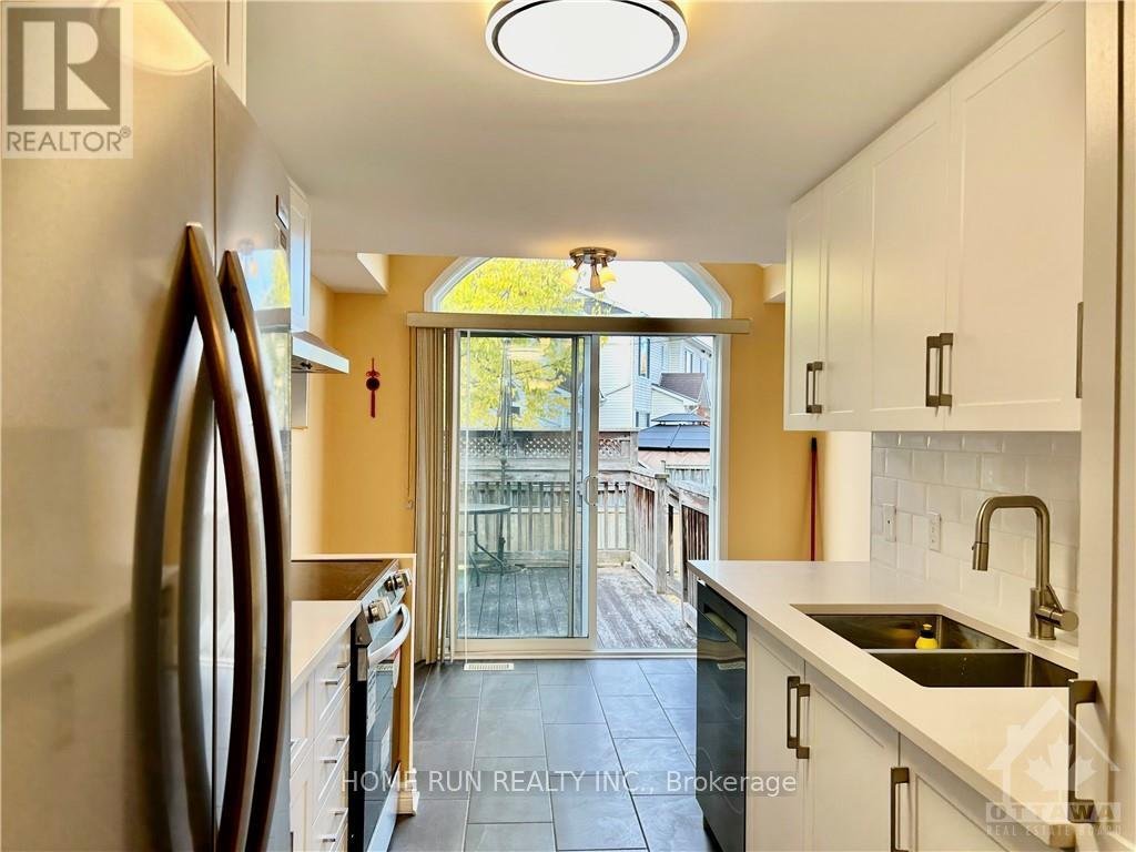 66 LANDOVER CRESCENT - Photo 11