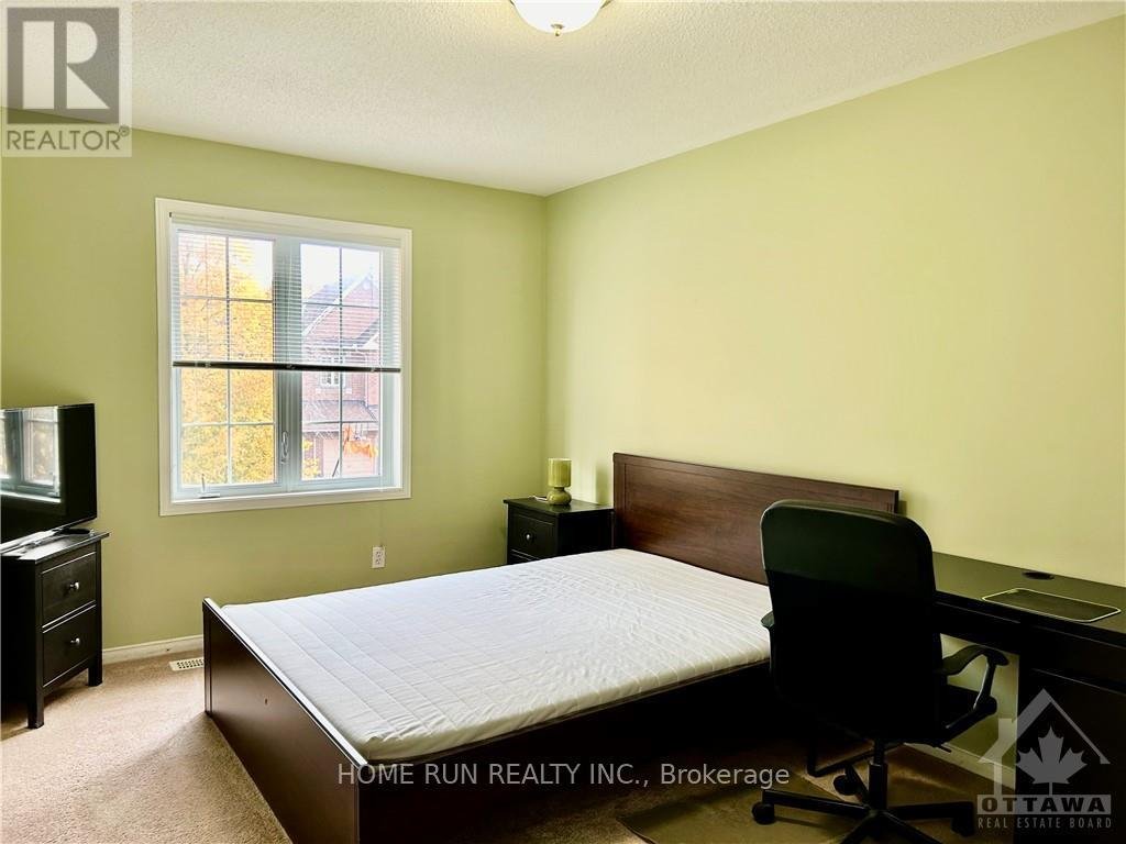 66 LANDOVER CRESCENT - Photo 20