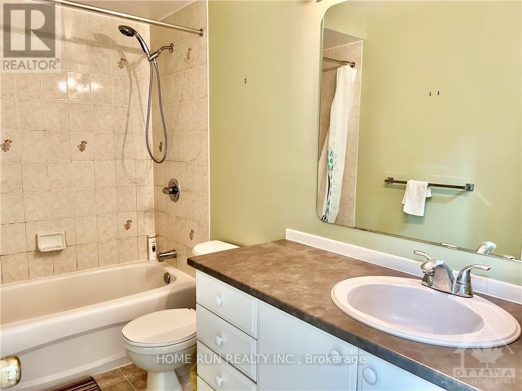 66 LANDOVER CRESCENT - Photo 21