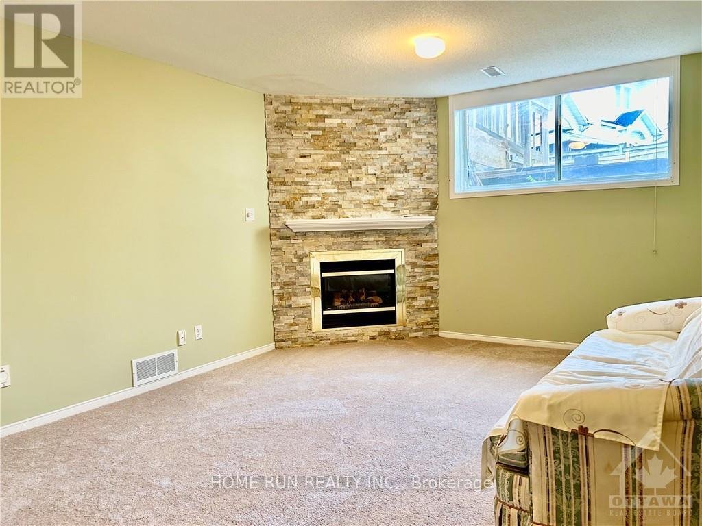 66 LANDOVER CRESCENT - Photo 22