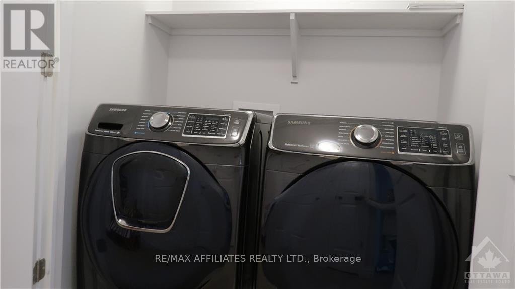 756 PUTNEY CRESCENT - Photo 23