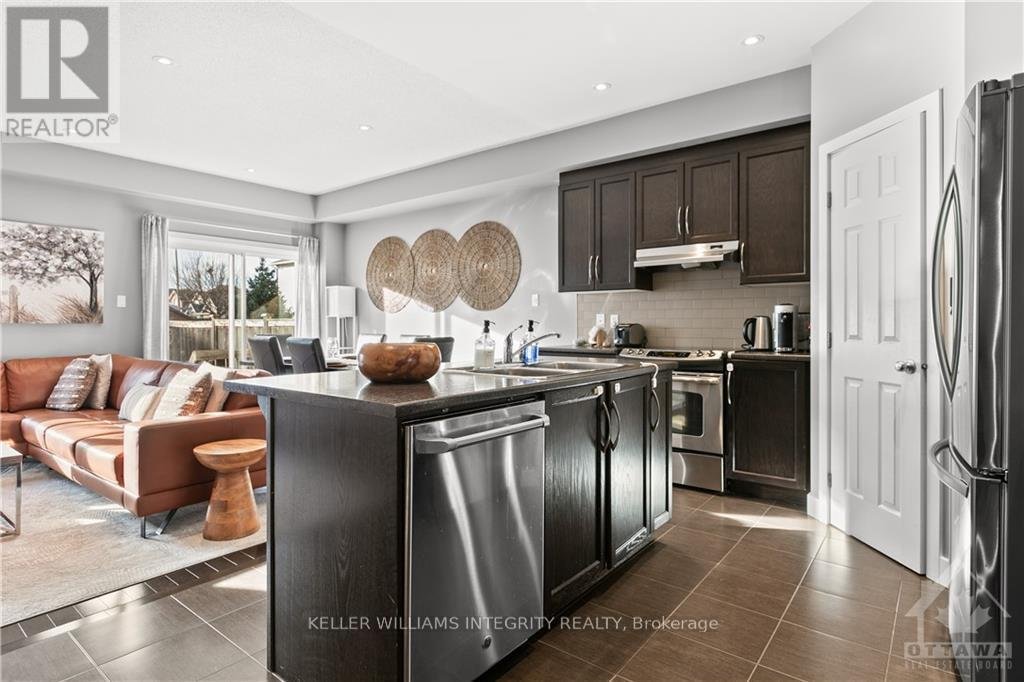 2200 NANTES STREET - Photo 10