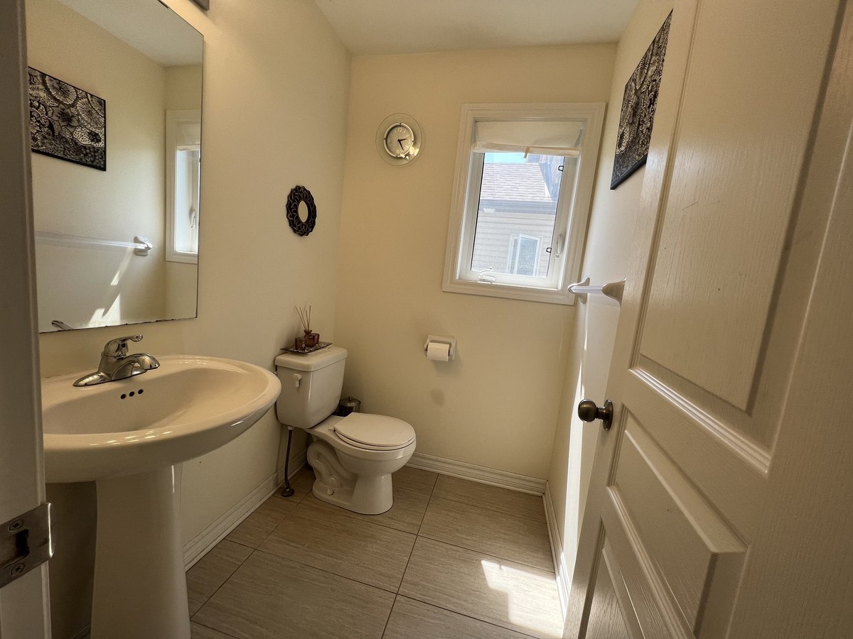 163 Claridge Drive - Photo 3
