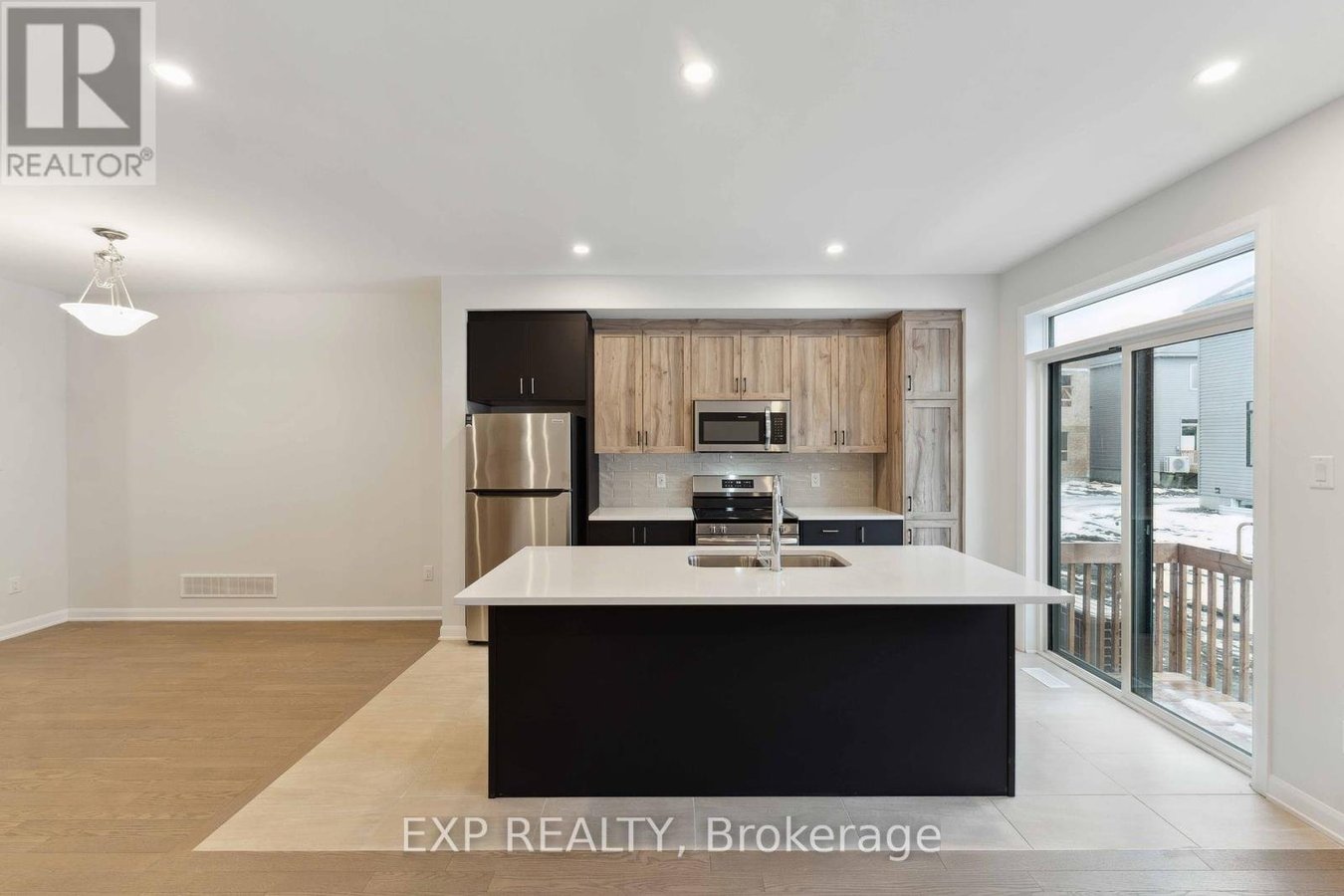 711 FAIRLINE ROW - Photo 6