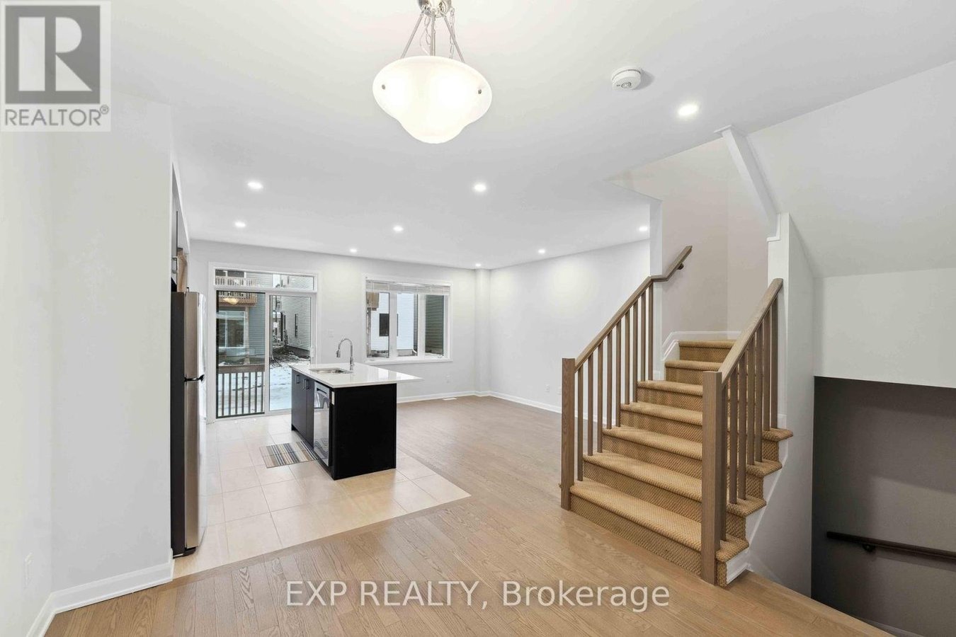 711 FAIRLINE ROW - Photo 9