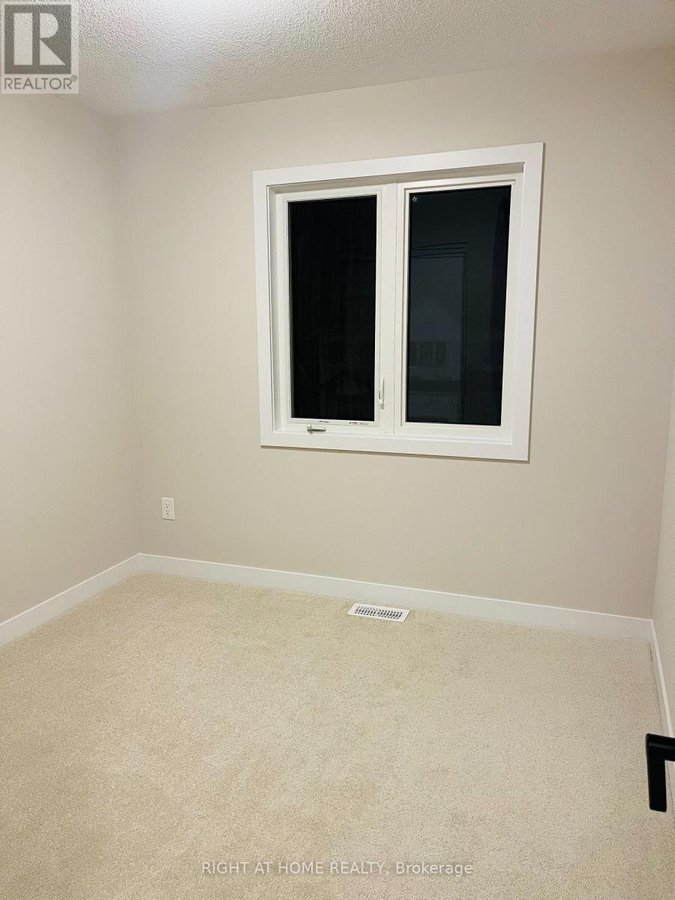 209 BEEBALM CRESCENT - Photo 9