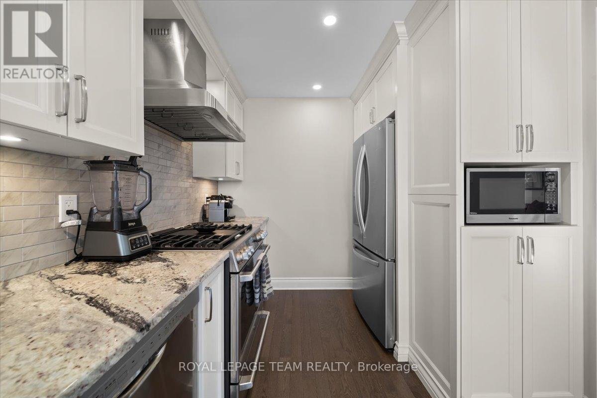 1 PETERSON PLACE - Photo 9