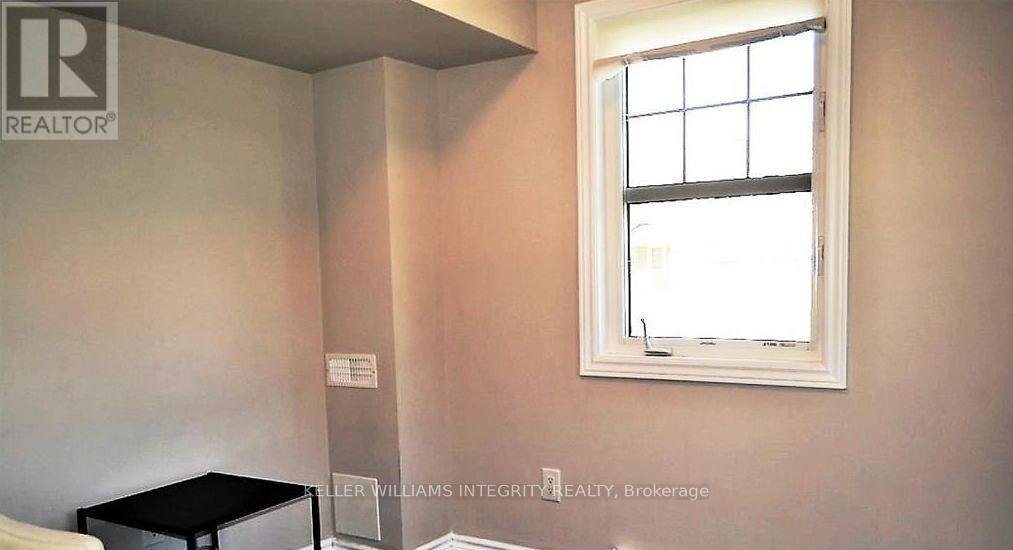928 FAMEFLOWER STREET - Photo 5