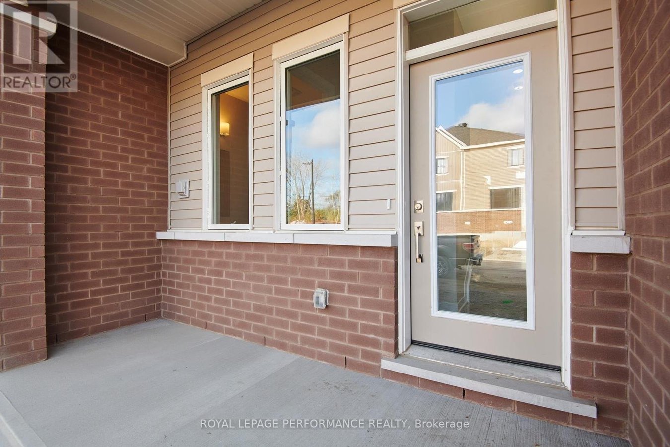 116 PIZZICATO STREET - Photo 3