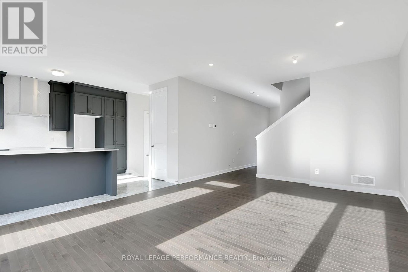 116 PIZZICATO STREET - Photo 9