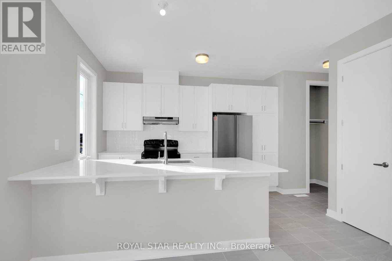 200 BEEBALM CRESCENT N - Photo 7
