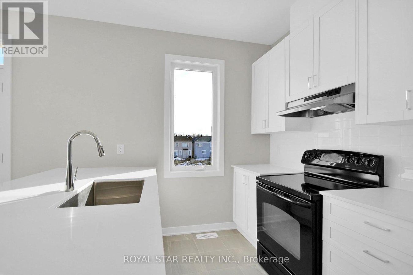 200 BEEBALM CRESCENT N - Photo 10