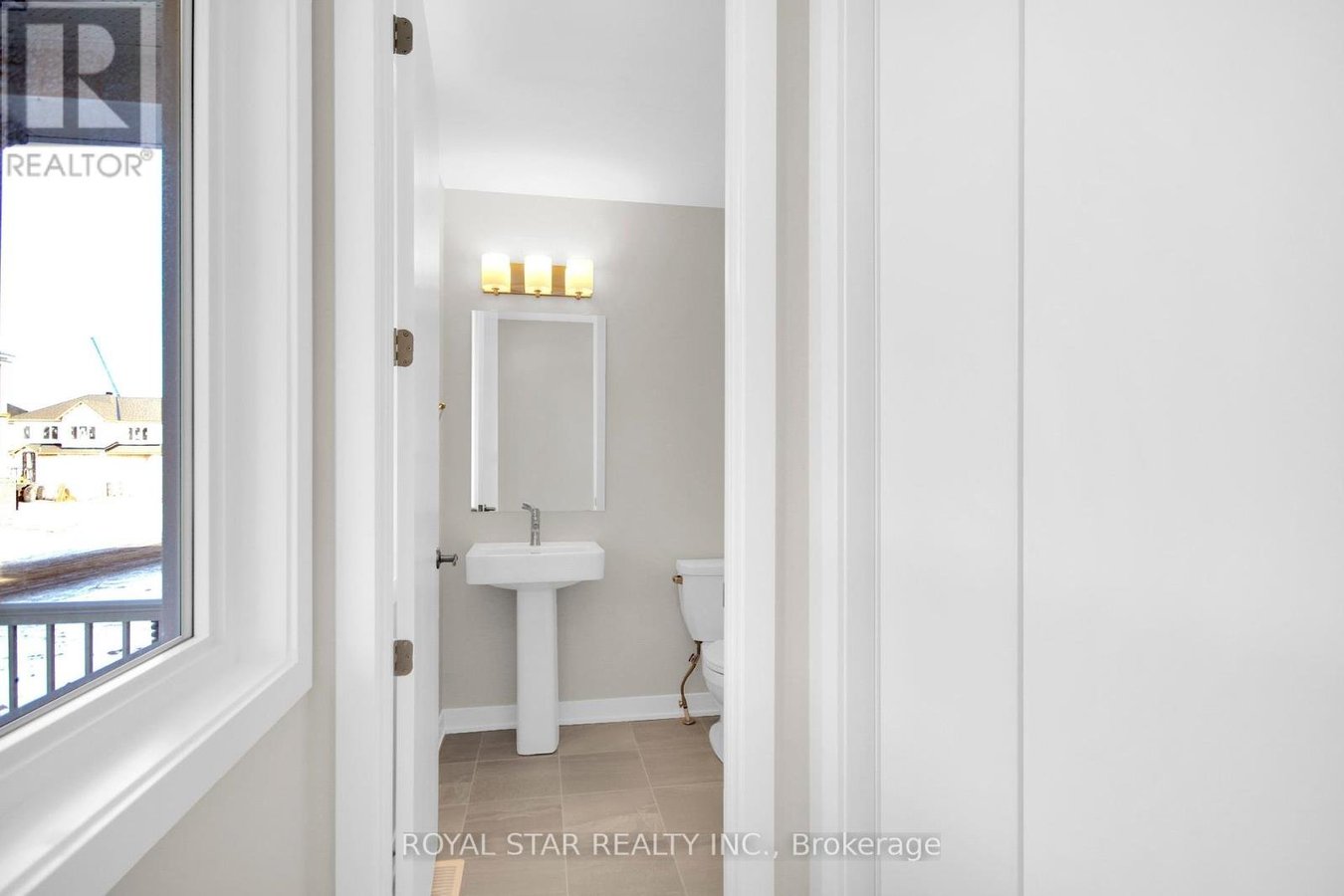 200 BEEBALM CRESCENT N - Photo 15