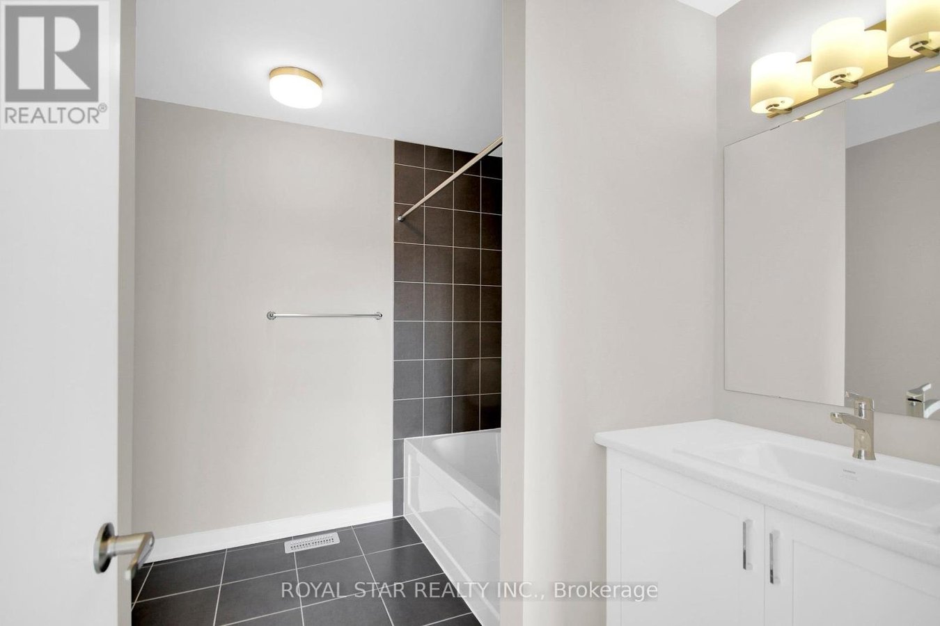 200 BEEBALM CRESCENT N - Photo 19