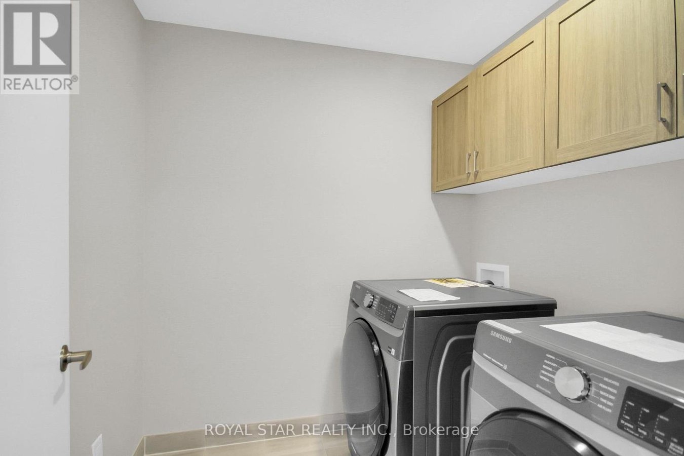 200 BEEBALM CRESCENT N - Photo 32