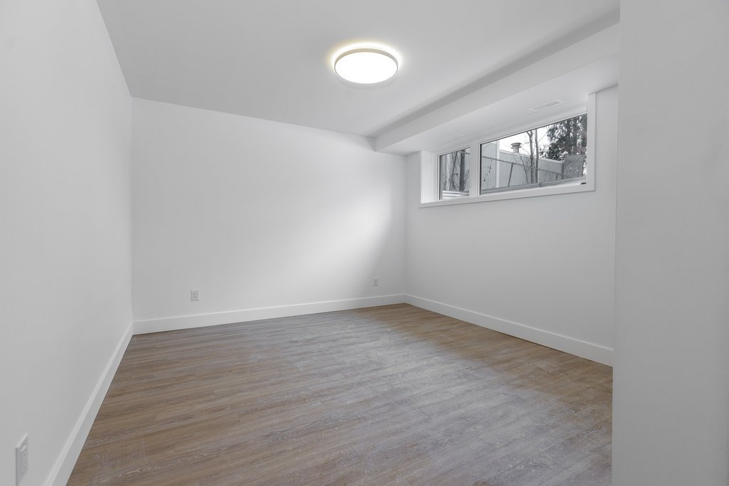 2475 Falcon Avenue - Photo 9