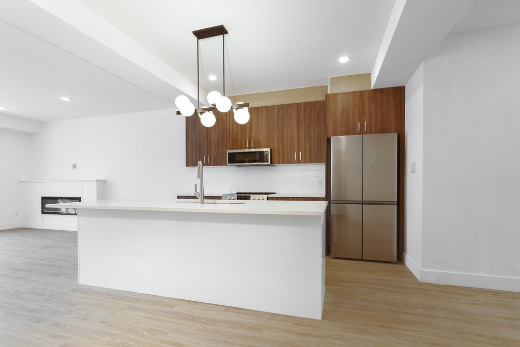 2475 Falcon Avenue - Photo 2