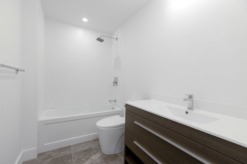 2475 Falcon Avenue - Photo 10