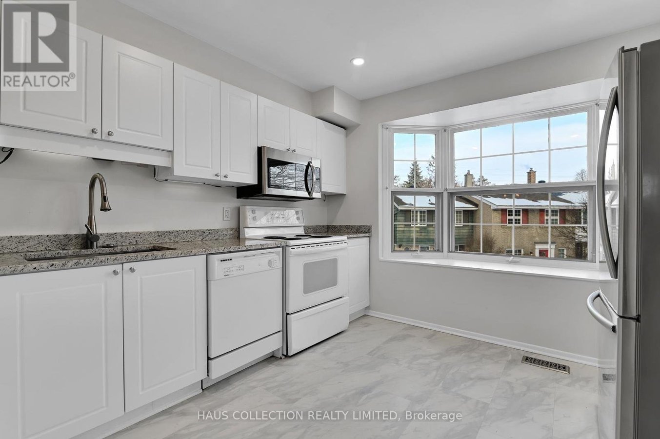 884 WALKLEY ROAD - Photo 10